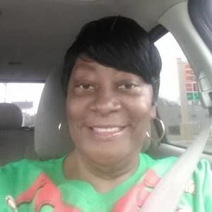 Meet your Posher, Renee